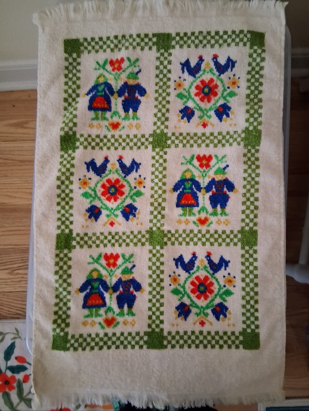 Vintage Cottage Core Folk Art Hand Towels